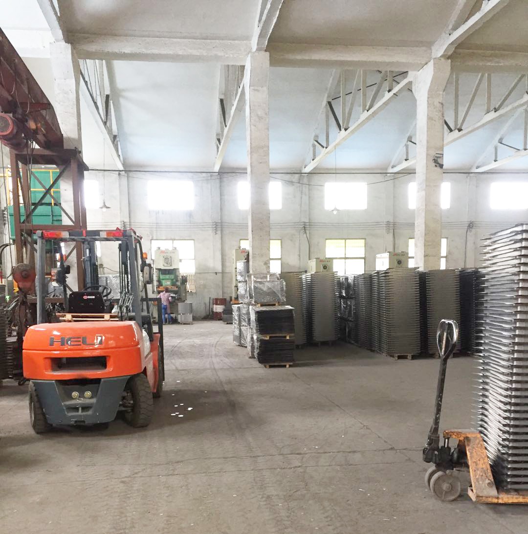 北京龍昌機(jī)房設(shè)備有限公司